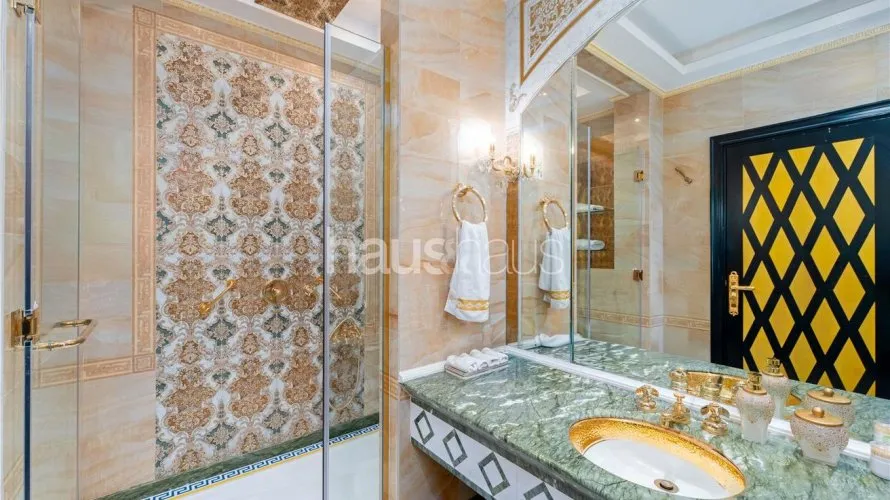 7 bedrooms villa for sale , Palm Jumeirah, Dubai, UAE No. 902 № 16
