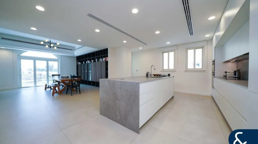 5 bedrooms villa for sale , Victory Heights, Dubai Sports City, Dubai, UAE No. 1712 № 3