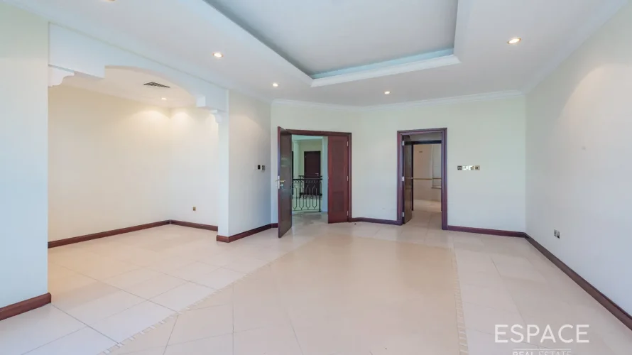 4 bedrooms villa for sale , Palm Jumeirah, Dubai, UAE No. 1483 № 6