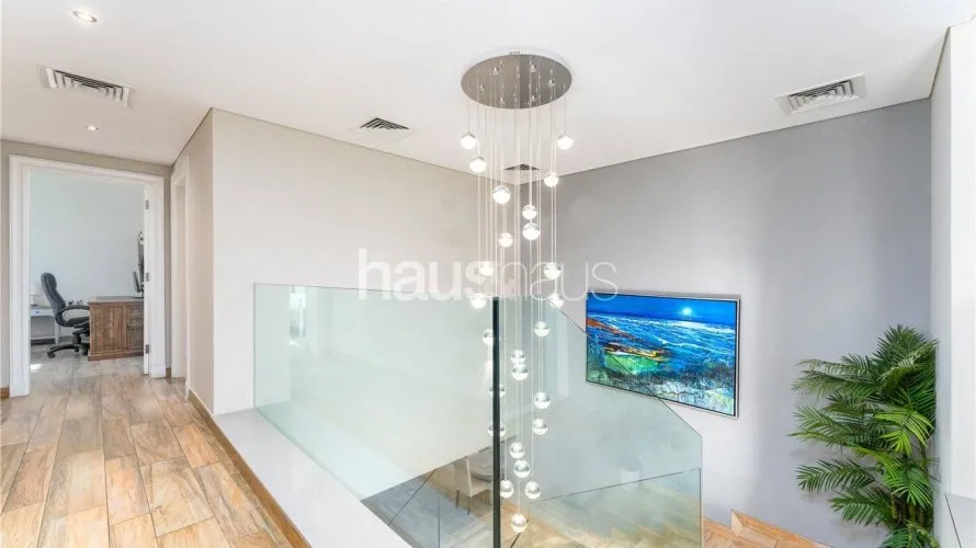 5 bedrooms villa for sale , Dubai Sports City, Dubai, UAE No. 886 № 14