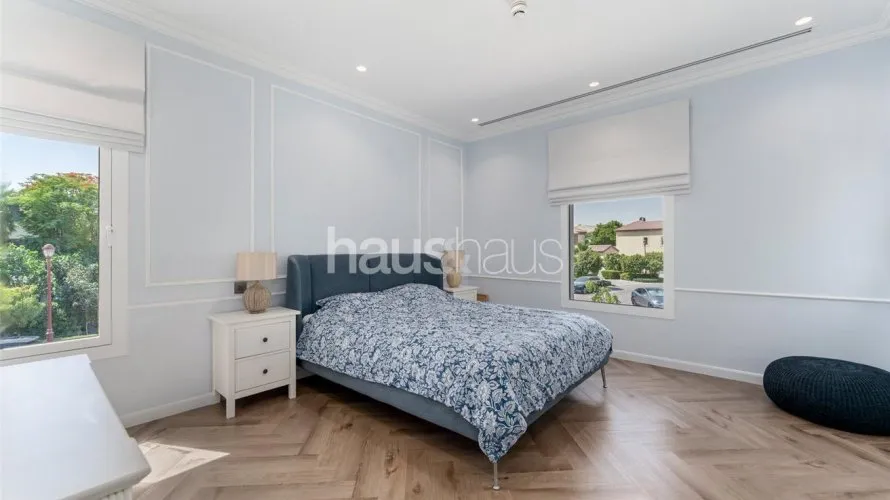 5 bedrooms villa for sale , Jumeirah Golf Estates, Dubai, UAE No. 946 № 18