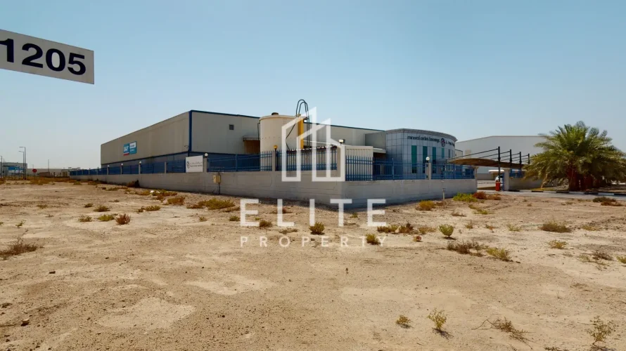 5838m² warehouse for sale , Jebel Ali, Dubai, UAE No. 735 № 22