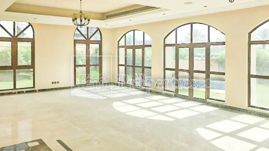 6 bedrooms villa for sale , Dubai, UAE No. 345 № 5