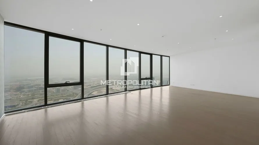 5 bedrooms apartment for sale , Culture Village, Dubai, UAE No. 1568 № 3
