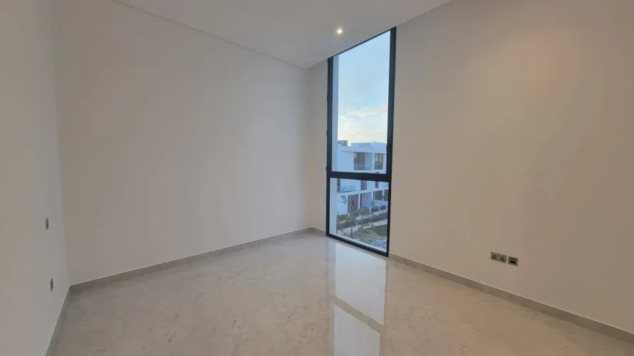 5 bedrooms villa for sale , Al Barari, Dubai, UAE No. 323 № 11