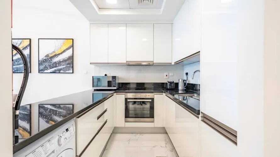 AMNA TOWER in Sheikh Zayed Road, UAE No. 31 № 2