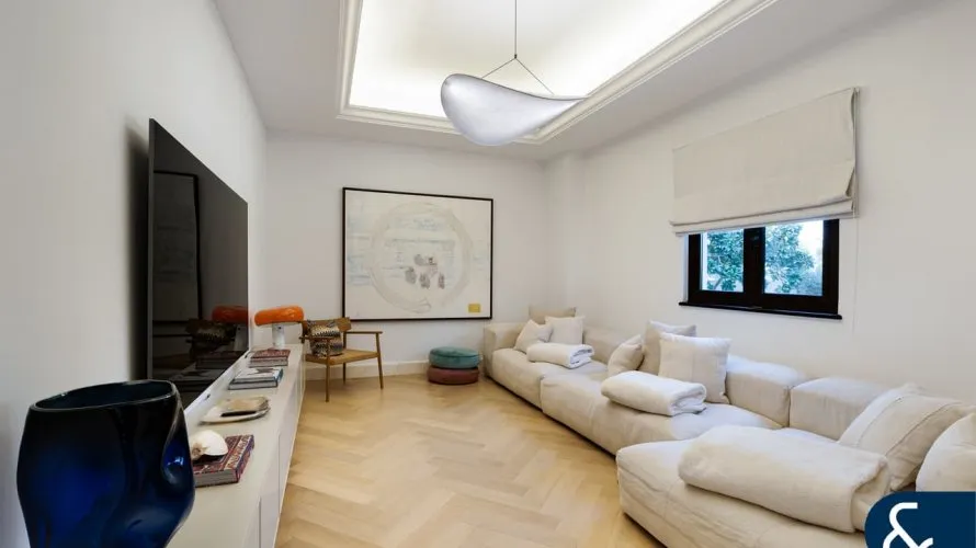5 bedrooms villa for sale, The Villa, Dubai, UAE No. 1704 № 5