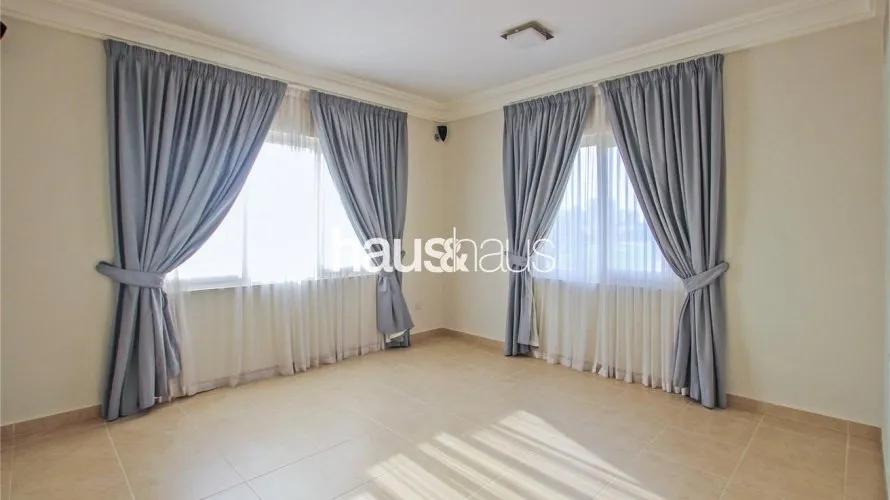 6 bedrooms villa for sale, Dubai Sports City, Dubai, UAE No. 879 № 18