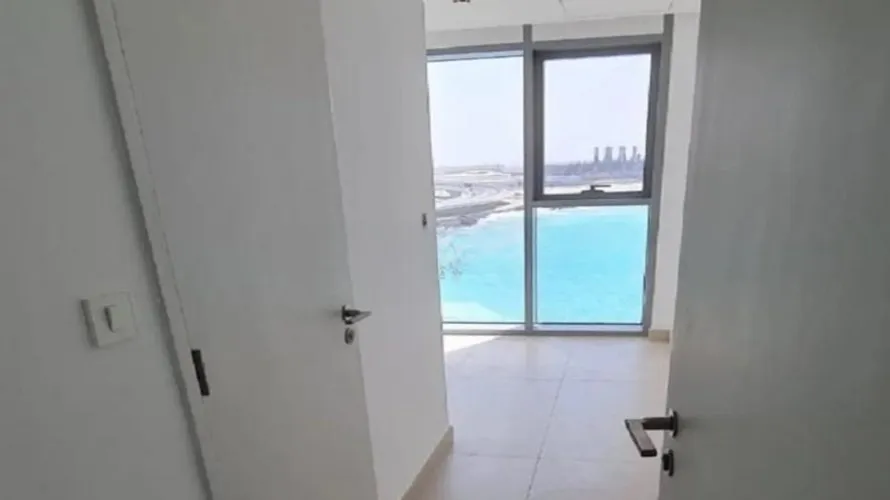 4 bedrooms apartment for sale , Dubai, UAE No. 401 № 9