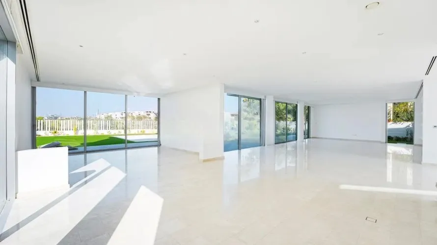 6 bedrooms villa for sale , Dubai, UAE No. 391 № 5