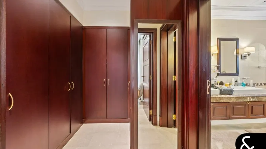 6 bedrooms villa for sale , Signature Villas, Palm Jumeirah, Dubai, UAE No. 1692 № 5