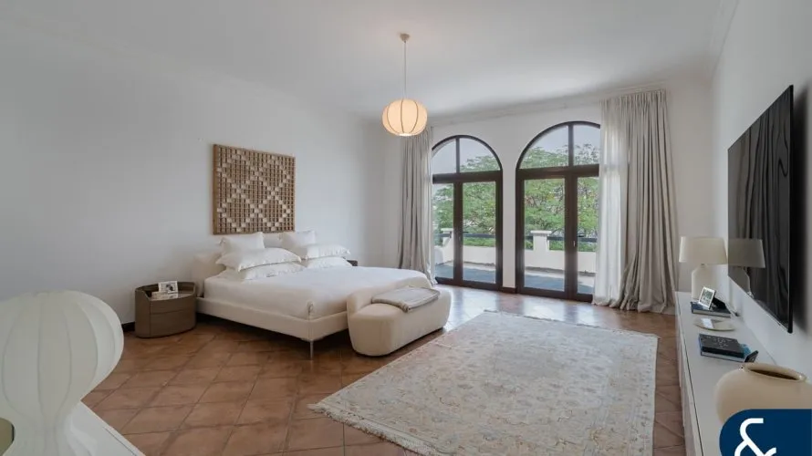 5 bedrooms villa for sale, The Villa, Dubai, UAE No. 1704 № 9