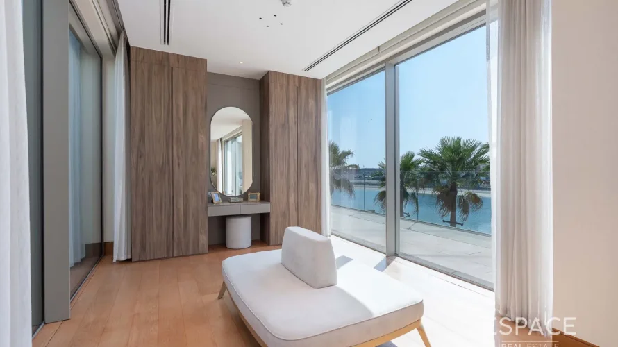 4 bedrooms warehouse for sale , Palm Jumeirah, Dubai, UAE No. 1255 № 12