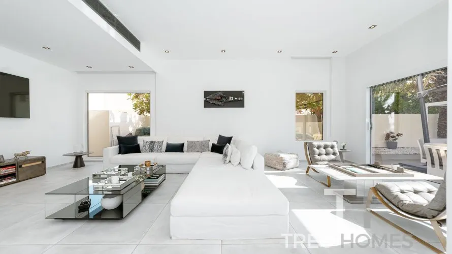 4 bedrooms villa for sale , Meadows, Dubai, UAE No. 549 № 5