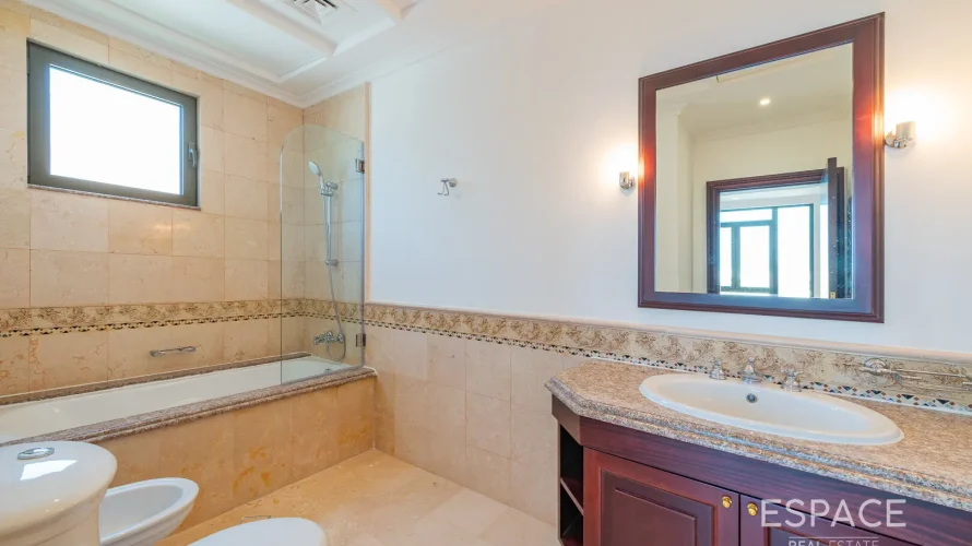 6 bedrooms villa for sale , Palm Jumeirah, Dubai, UAE No. 1292 № 16