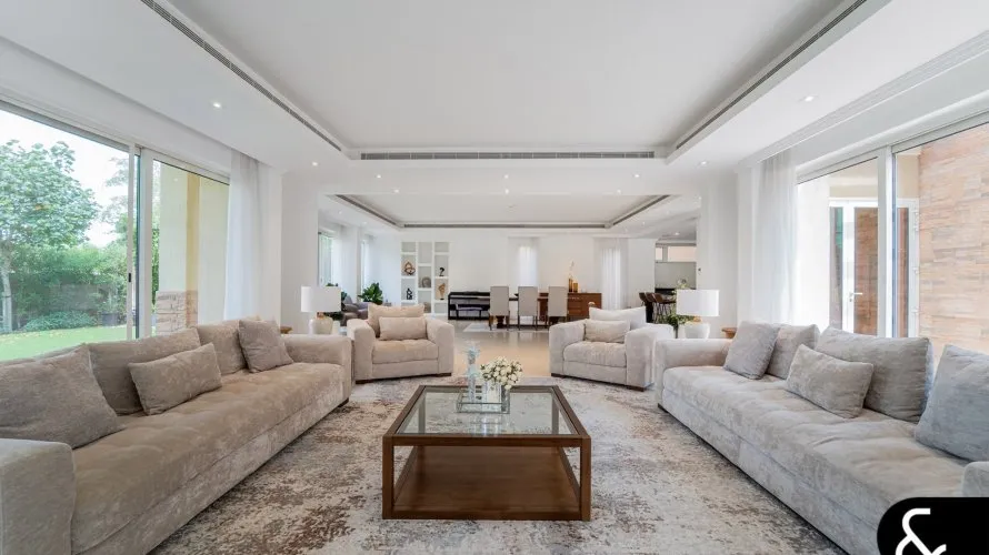 5 bedrooms villa for sale , Jumeirah Golf Estates, Dubai, UAE No. 2257 № 4