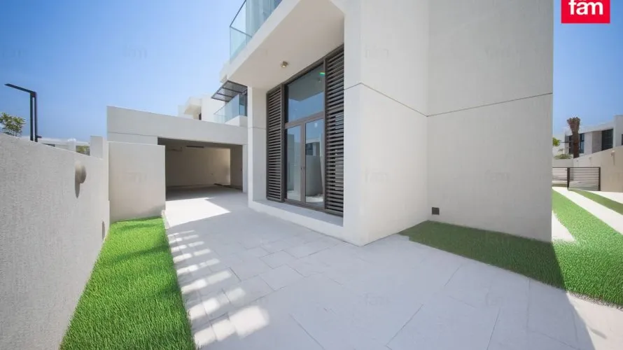 5 bedrooms villa for sale , Dubai, UAE No. 1032 № 7