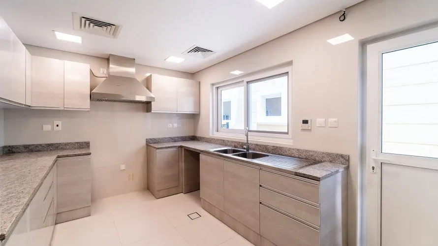 6 bedrooms villa for sale , Dubai, UAE No. 2547 № 21
