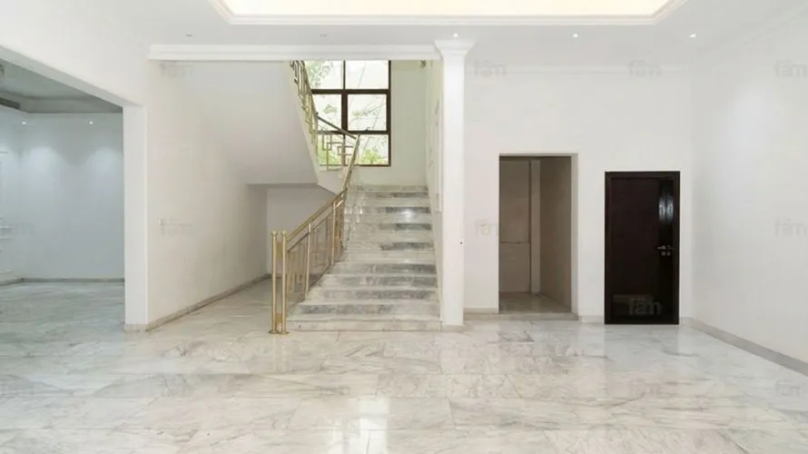 7 bedrooms villa for sale , Umm Al Sheif, Dubai, UAE No. 2321 № 3