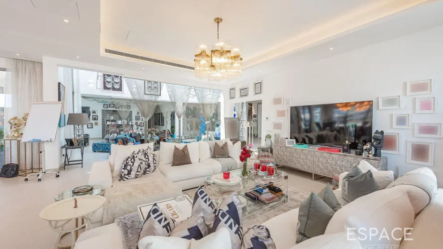 6 bedrooms villa for sale , Palm Jumeirah, Dubai, UAE No. 1801 № 2