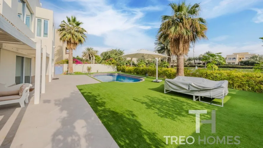 5 bedrooms villa for sale , Meadows, Dubai, UAE No. 485 № 23