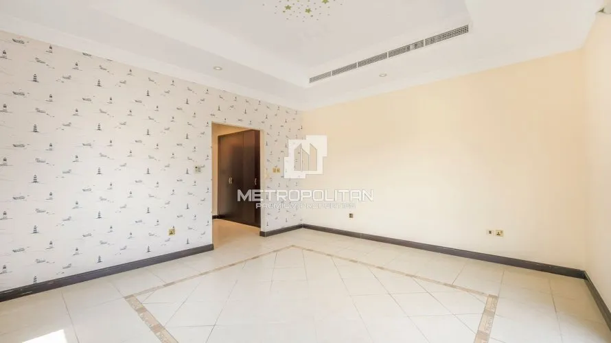 4 bedrooms villa for sale , Palm Jumeirah, Dubai, UAE No. 1585 № 16