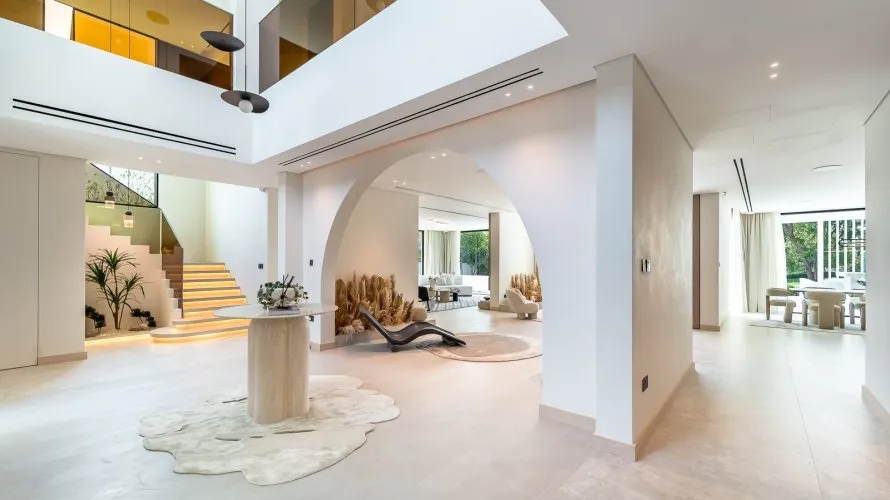 5 bedrooms villa for sale , Dubai, UAE No. 2225 № 2