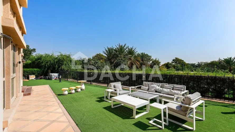 4 bedrooms villa for sale , Jumeirah Islands, Dubai, UAE No. 2694 № 14