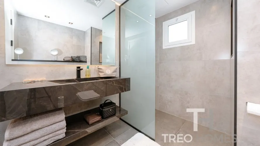 4 bedrooms villa for sale , Meadows, Dubai, UAE No. 549 № 23