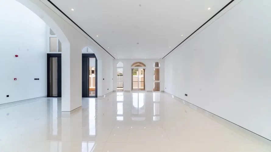 6 bedrooms villa for sale , Dubai, UAE No. 2181 № 4
