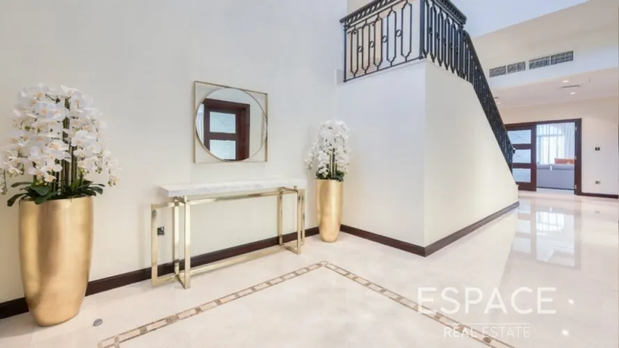 5 bedrooms villa for sale , Palm Jumeirah, Dubai, UAE No. 1304 № 4