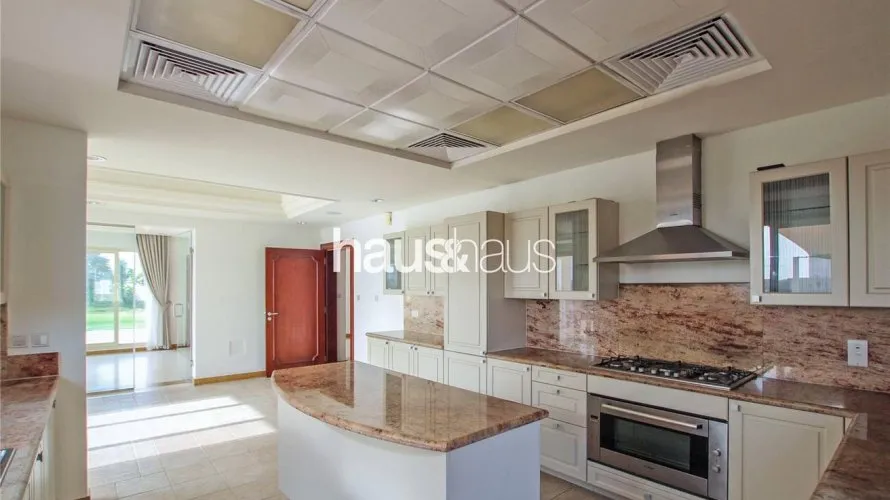 6 bedrooms villa for sale, Dubai Sports City, Dubai, UAE No. 879 № 7