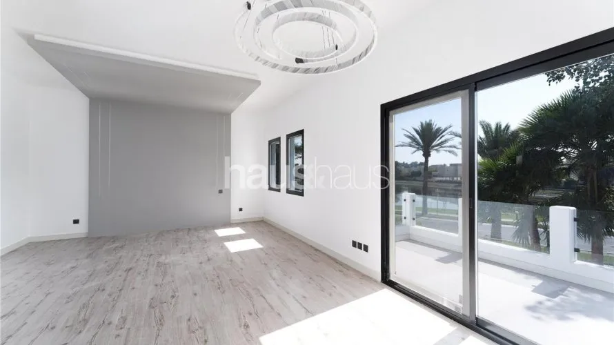 6 bedrooms villa for sale, Meadows, Dubai, UAE No. 855 № 17