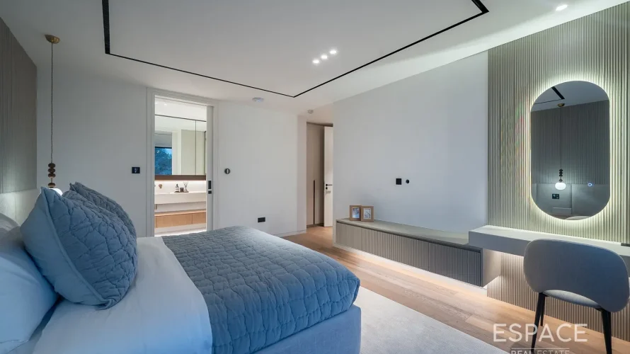 5 bedrooms villa for sale , Jumeirah Islands, Dubai, UAE No. 1264