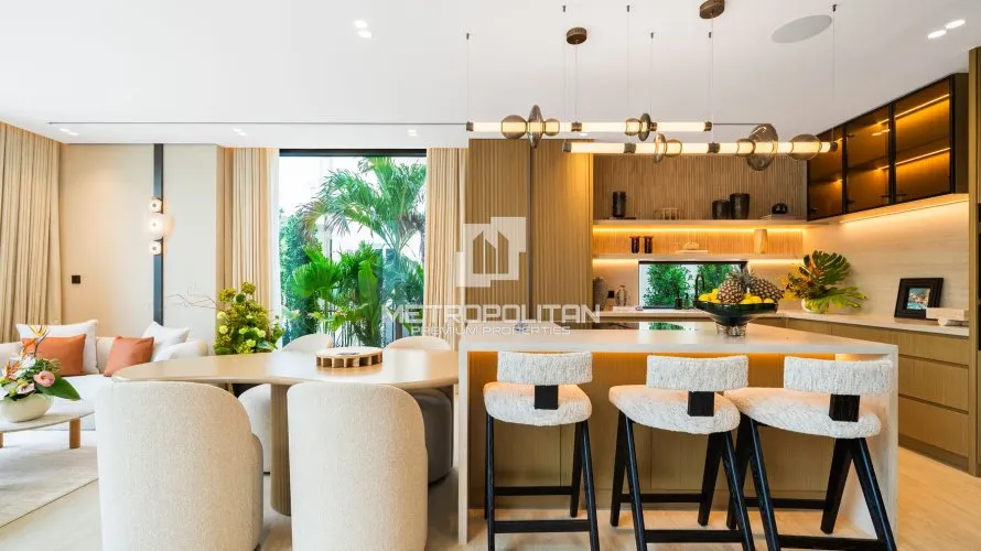5 bedrooms villa for sale , Jumeirah Islands, Dubai, UAE No. 1664 № 1
