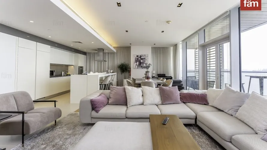 4 bedrooms apartment for sale , Dubai, UAE No. 1427