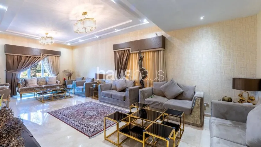 6 bedrooms villa for sale , Meadows, Dubai, UAE No. 898 № 5