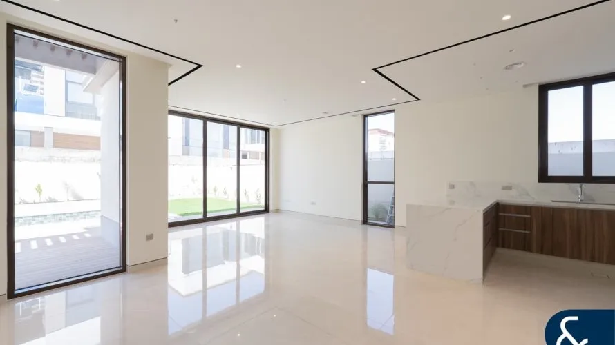 5 bedrooms villa for sale , Jumeirah Park Homes, Jumeirah Park, Dubai, UAE No. 2267 № 10