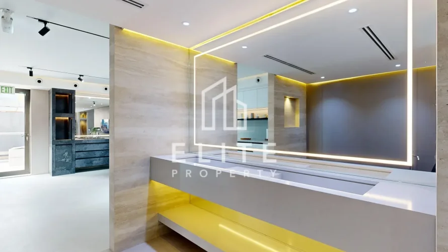 Condo  in Al Quoz, UAE No. 741