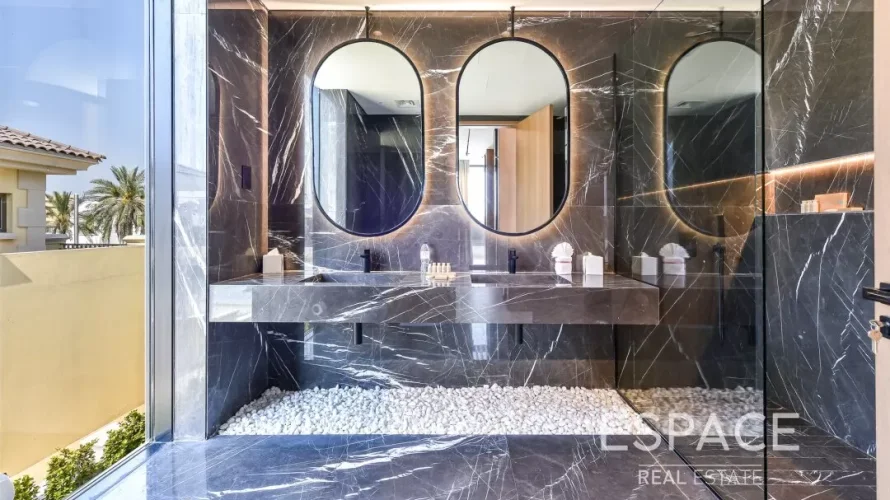6 bedrooms villa for sale , Palm Jumeirah, Dubai, UAE No. 1310 № 12