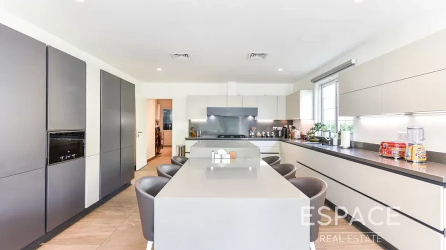 4 bedrooms villa for sale , Jumeirah Islands, Dubai, UAE No. 1295 № 4
