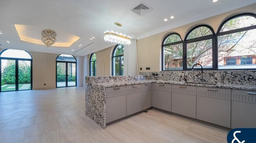 5 bedrooms villa for sale , Jumeirah Golf Estates, Dubai, UAE No. 2623 № 15