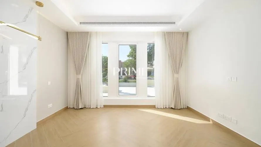 5 bedrooms villa for sale , Arabian Ranches, Dubai, UAE No. 1158 № 2