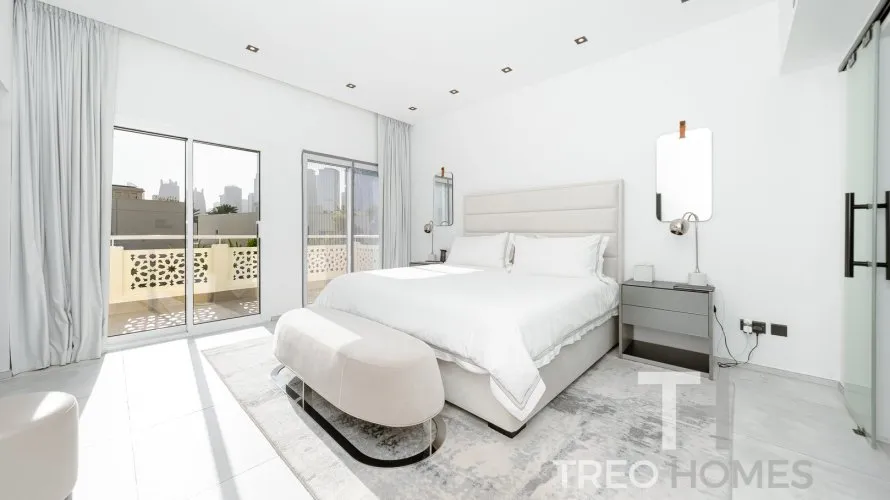4 bedrooms villa for sale , Meadows, Dubai, UAE No. 549 № 14