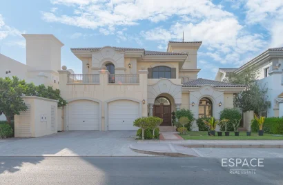 4 bedrooms villa for sale , Palm Jumeirah, Dubai, UAE No. 1274