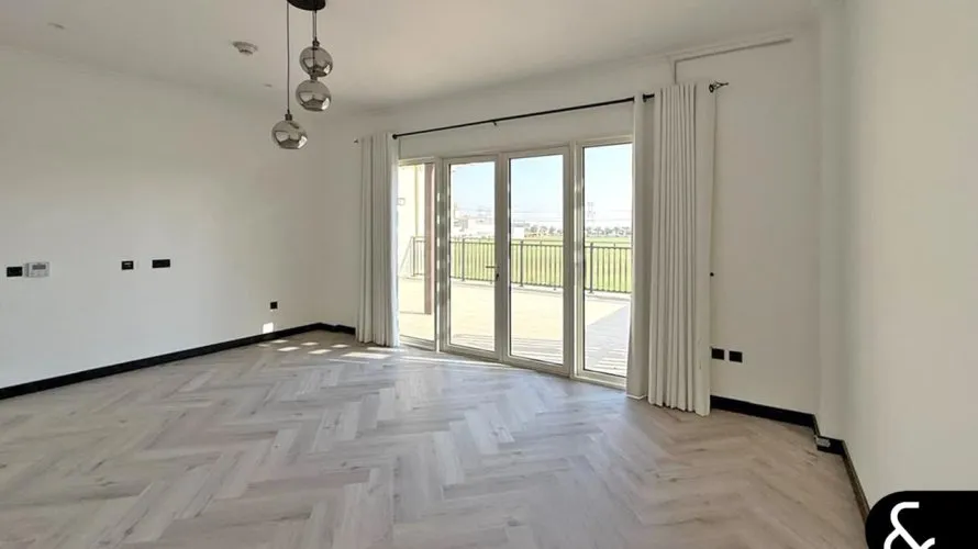 6 bedrooms villa for sale , Dubai Land, Dubai, UAE No. 1983 № 23