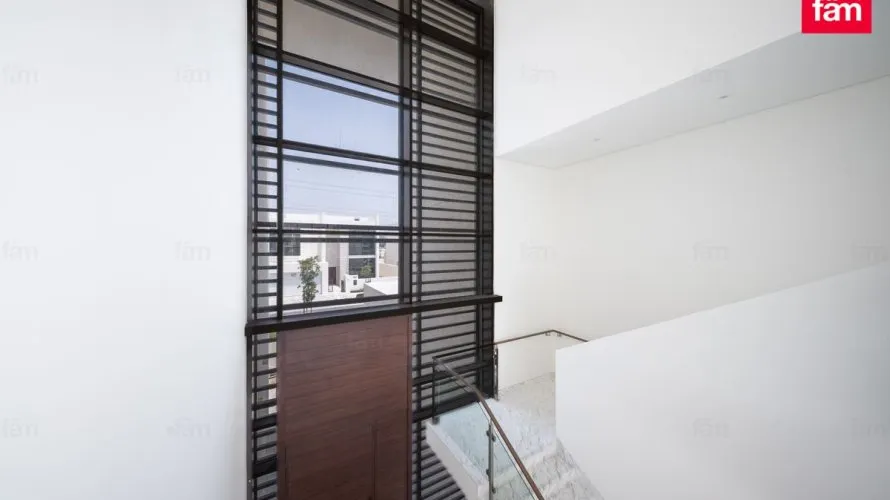 5 bedrooms villa for sale , Dubai, UAE No. 1032 № 11
