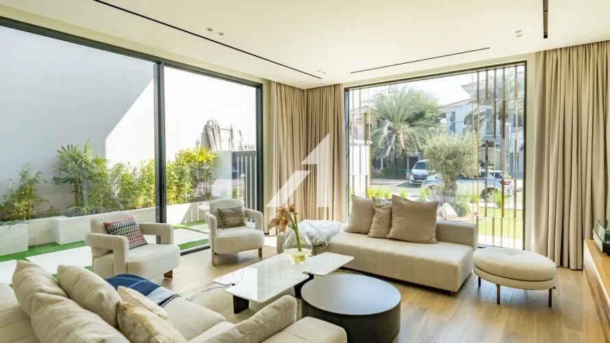 6 bedrooms villa for sale , Garden Homes, Palm Jumeirah, Dubai, UAE No. 2120 № 9