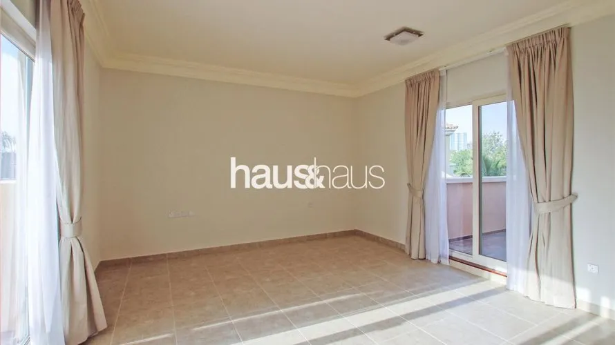 6 bedrooms villa for sale, Dubai Sports City, Dubai, UAE No. 879 № 8