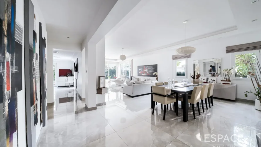 4 bedrooms villa for sale , Meadows, Dubai, UAE No. 1489 № 6